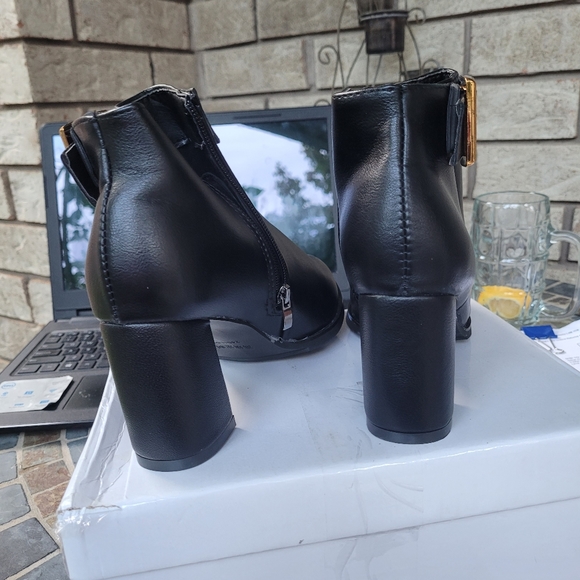 Ladies boots - Picture 6 of 8